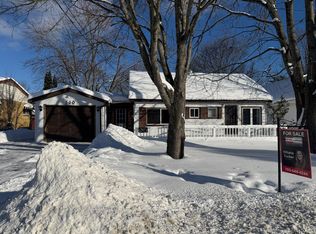 560 John St N, Gravenhurst, ON P1P 1G2