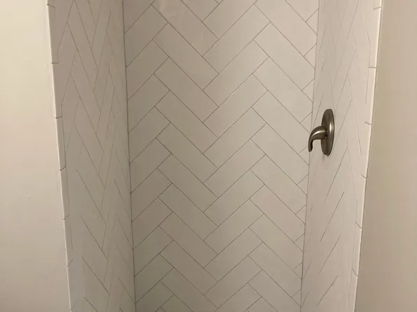 8960 Cannon Ridge Dr, Manassas, VA 20110