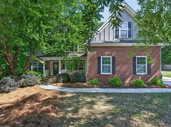 2137 Albert Jones Dr, Loganville, GA 30052