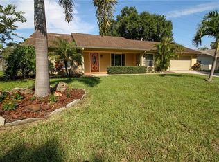590 Hollow Ridge Rd, Palm Harbor, FL 34683