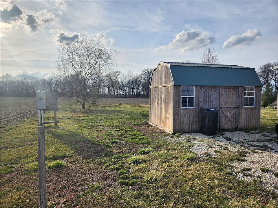 20901 N State Highway 32, Shumway, IL 62461 Zillow