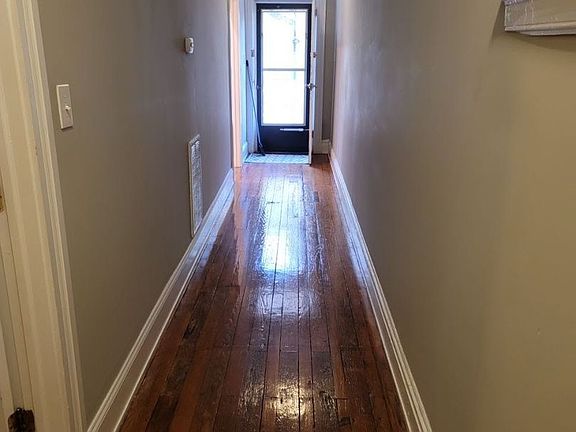 4th image of 3412 E Marshall St
