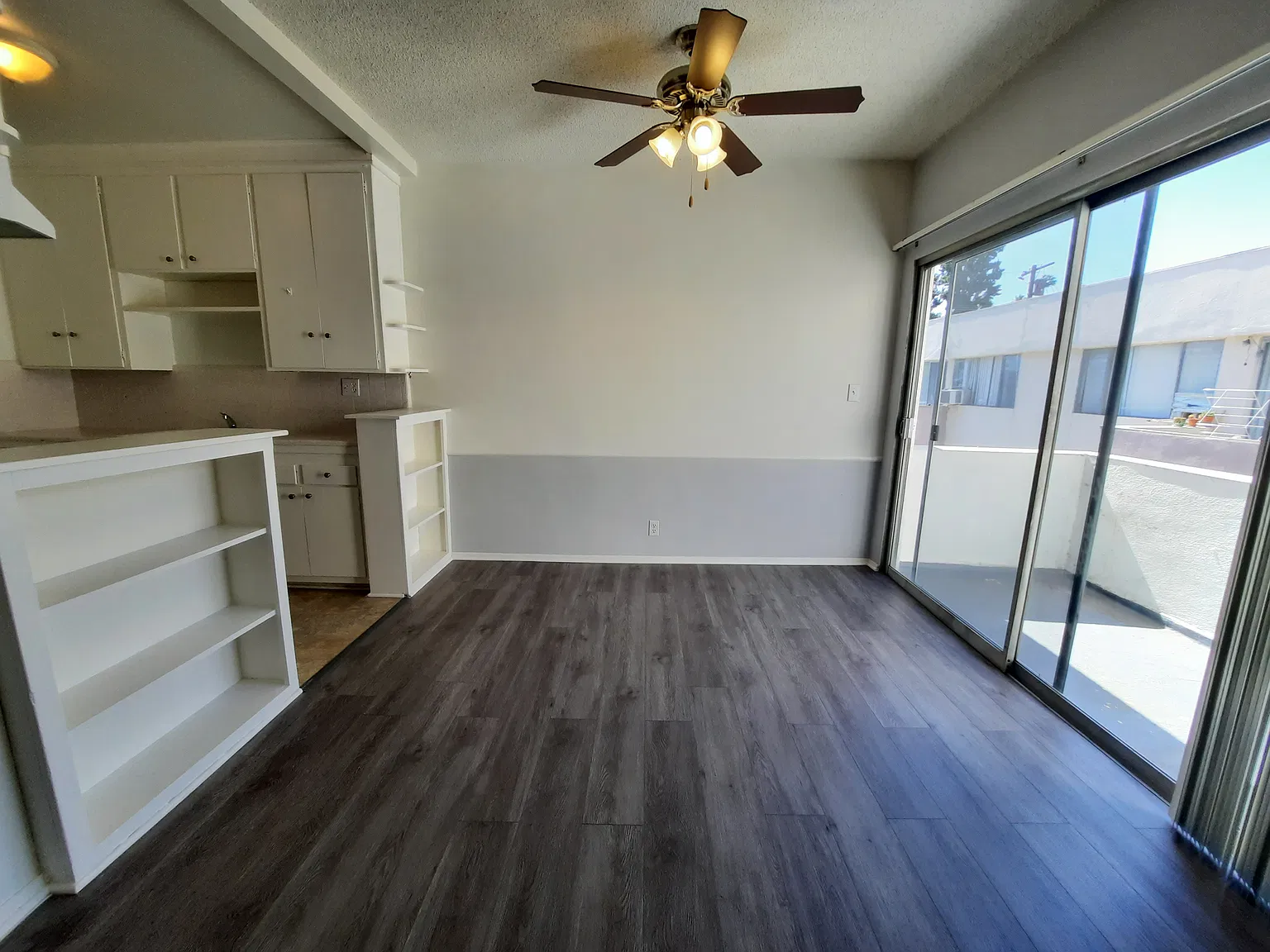 1227 N Fuller Ave — Photo 4