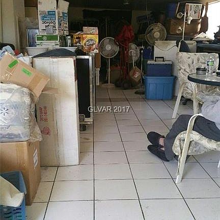 2nd image of 3109 Theresa Ave