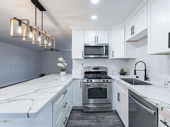 5th image of 4950 N MILLER Road #220