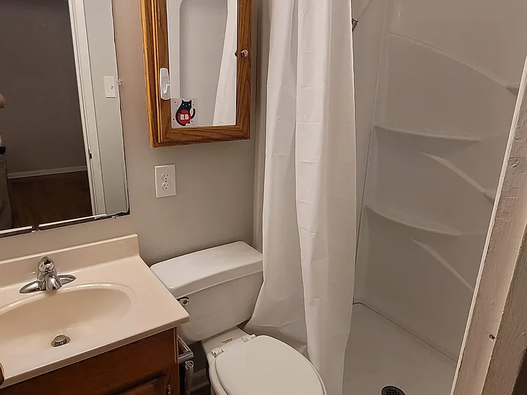 406 Warner St NW — Photo 11