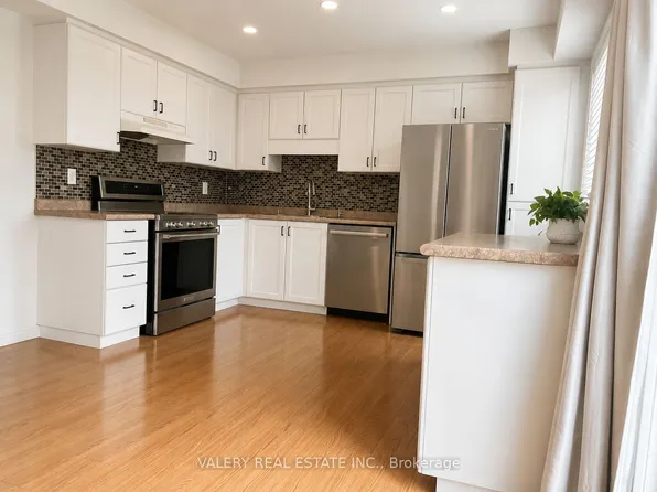 21 Sorrento St #1, Kitchener, ON N2R 0A4