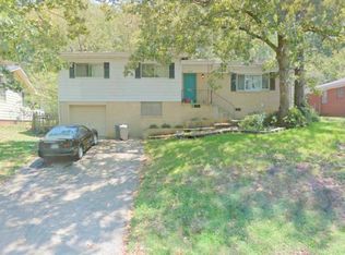3900 Hillside Dr, North Little Rock, AR 72118
