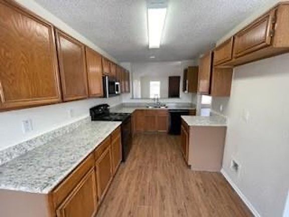 3rd image of 1218 Brooklawn Dr