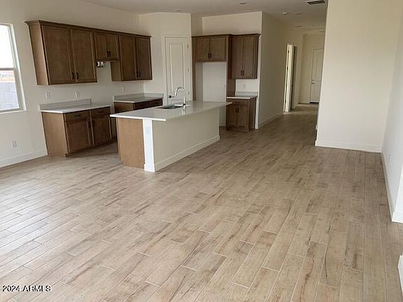 3rd image of 20346 W SELLS Drive