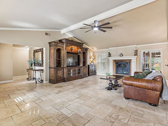 3rd image of 19830 Encino Brook St