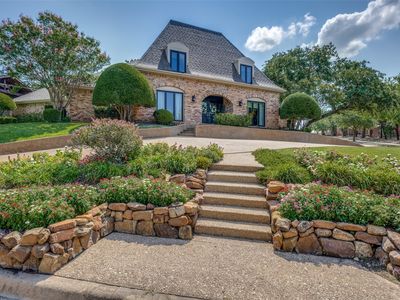 102 Forest Hill Dr, Trophy Club, TX, 76262