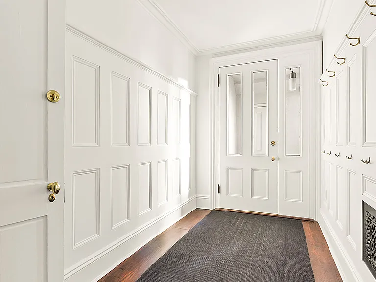 548 State St #PARLOR — Photo 33