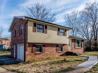 302 Britton Springs Rd, Clarksville, TN 37042