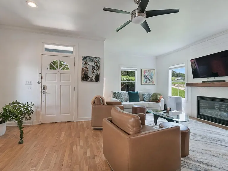 3602 S 2nd St — Photo 8