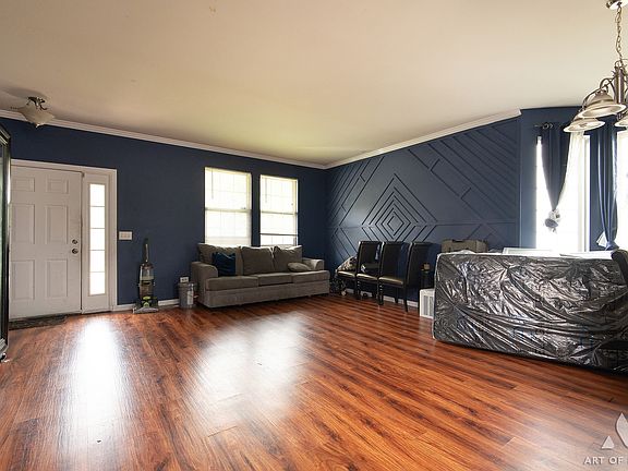 2nd image of 3412 Sumac Dr
