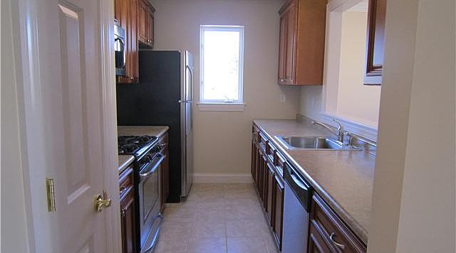 1st image of 414 Tondo Cir