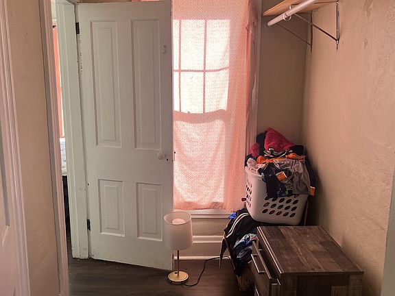 5th image of 310 Harrison Ave #1