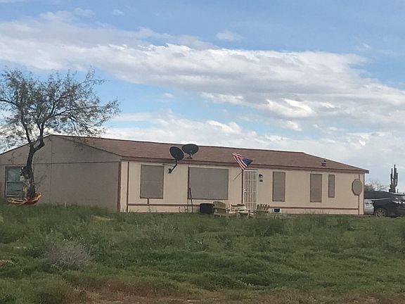 3rd image of 3435 N Cantrell Pl