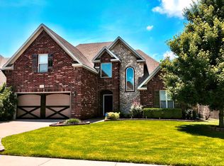 5410 S Shearwood Dr, Rogers, AR 72758
