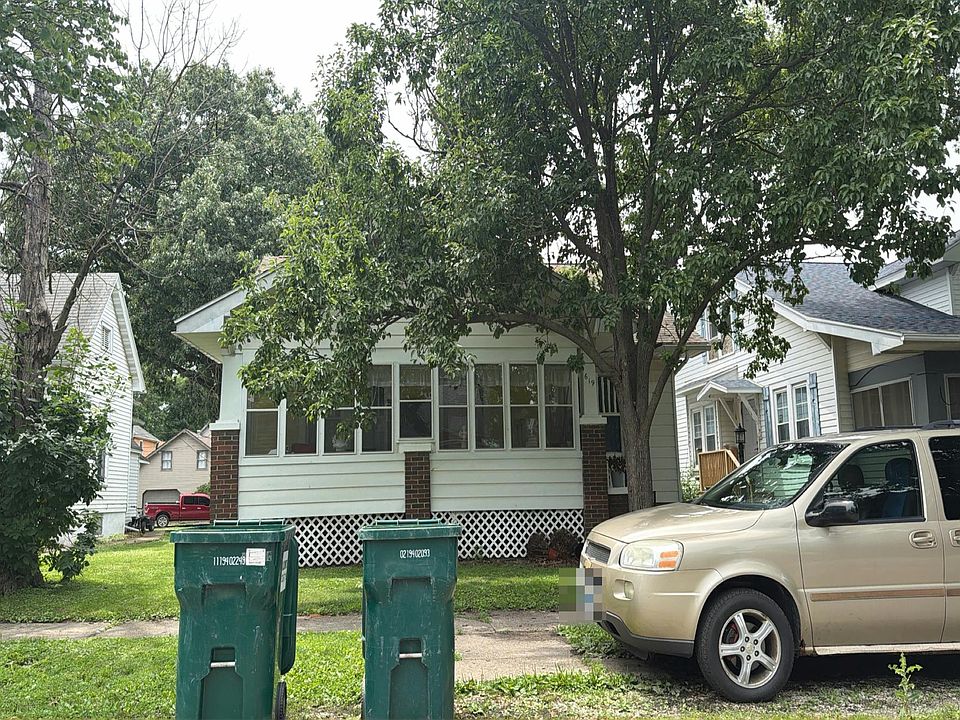 1st image of 619 N Quincy St