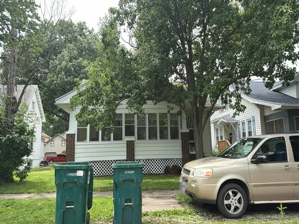 619 N Quincy St, Clinton, IL 61727