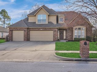 401 N Aster Pl, Broken Arrow, OK 74012