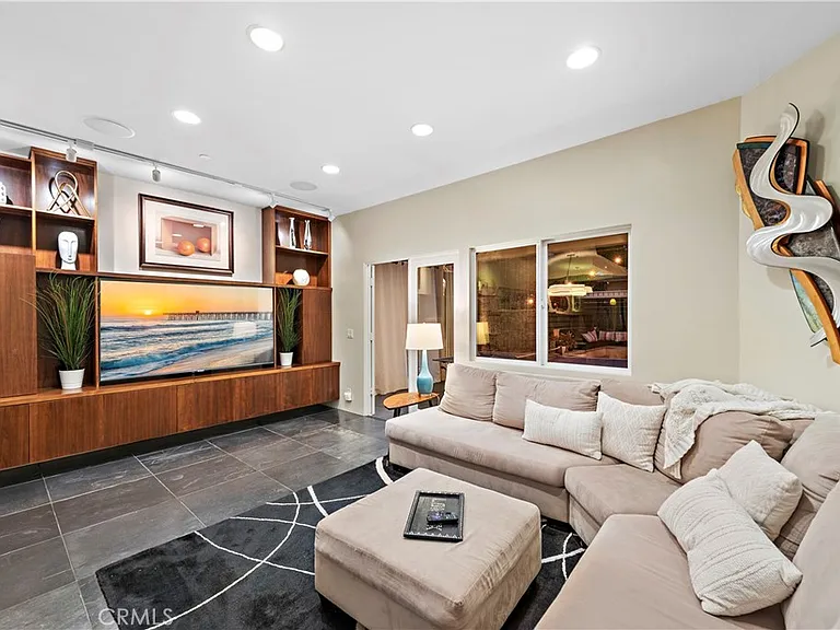 147 W Avenida Cadiz — Photo 8