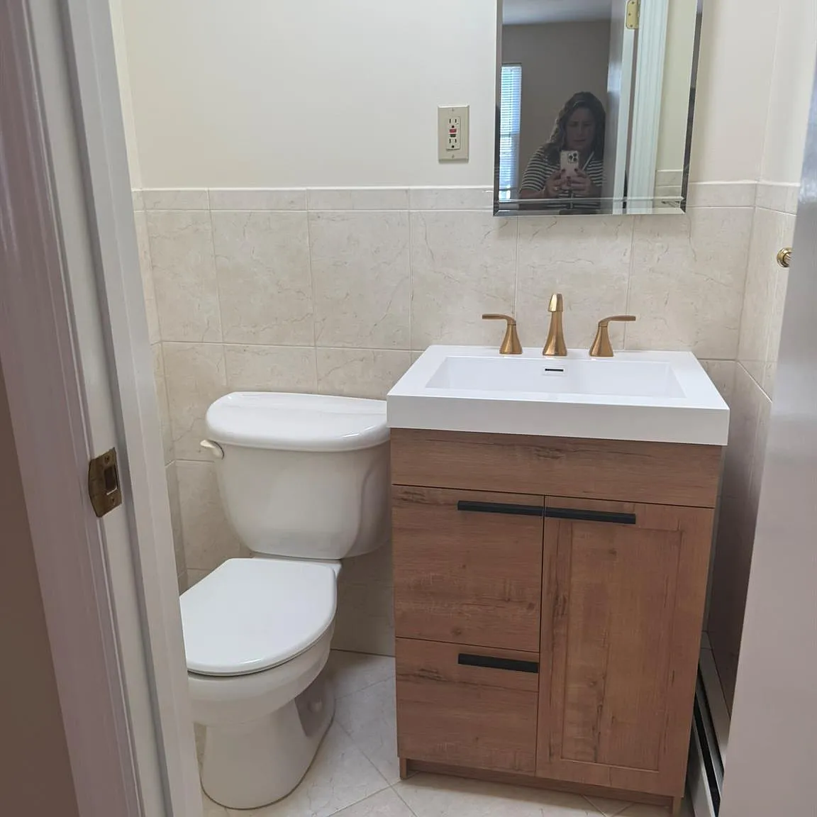 3 bed, 1.5 bath, 3308 sqft, $3,300 — Photo 3