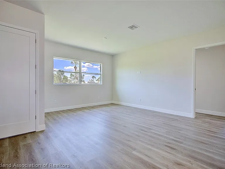 6416 Concord Dr — Photo 7