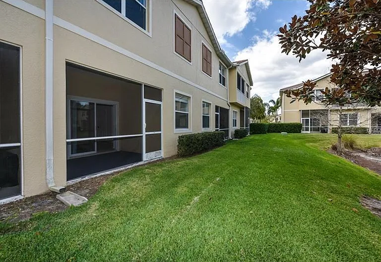 3571 Parkridge Cir #13-103 — Photo 12