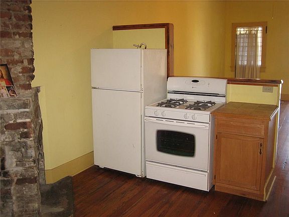 2nd image of 7424-26 Panola St