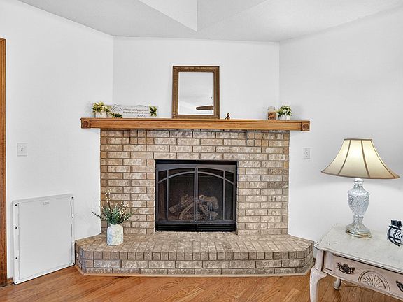 5th image of 3204 S Nettleton Avenue