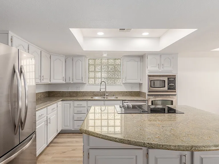 861 Vegas Valley Dr — Photo 17