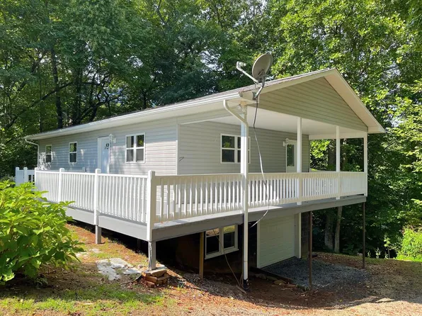 304 Tatham St, Andrews, NC 28901