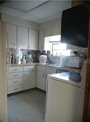 4th image of 2623 S Bumby Ave