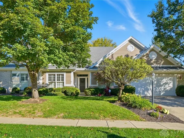 1271 Forest Walk Dr, Dayton, OH 45459