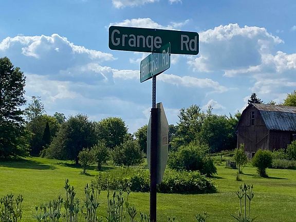 5th image of 14260 Grange Rd