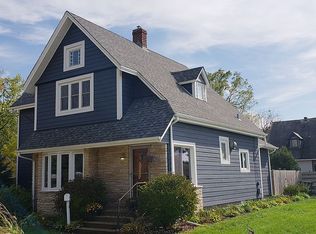 201 Pearl Ave, Mukwonago, WI 53149