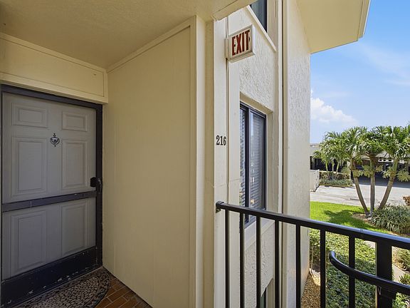 2nd image of 6322 Palma Del Mar Blvd S