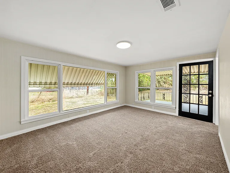 11101 China Spring Rd — Photo 19
