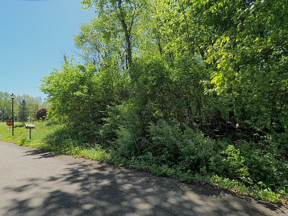3rd image of LOT Woodland Trl #D