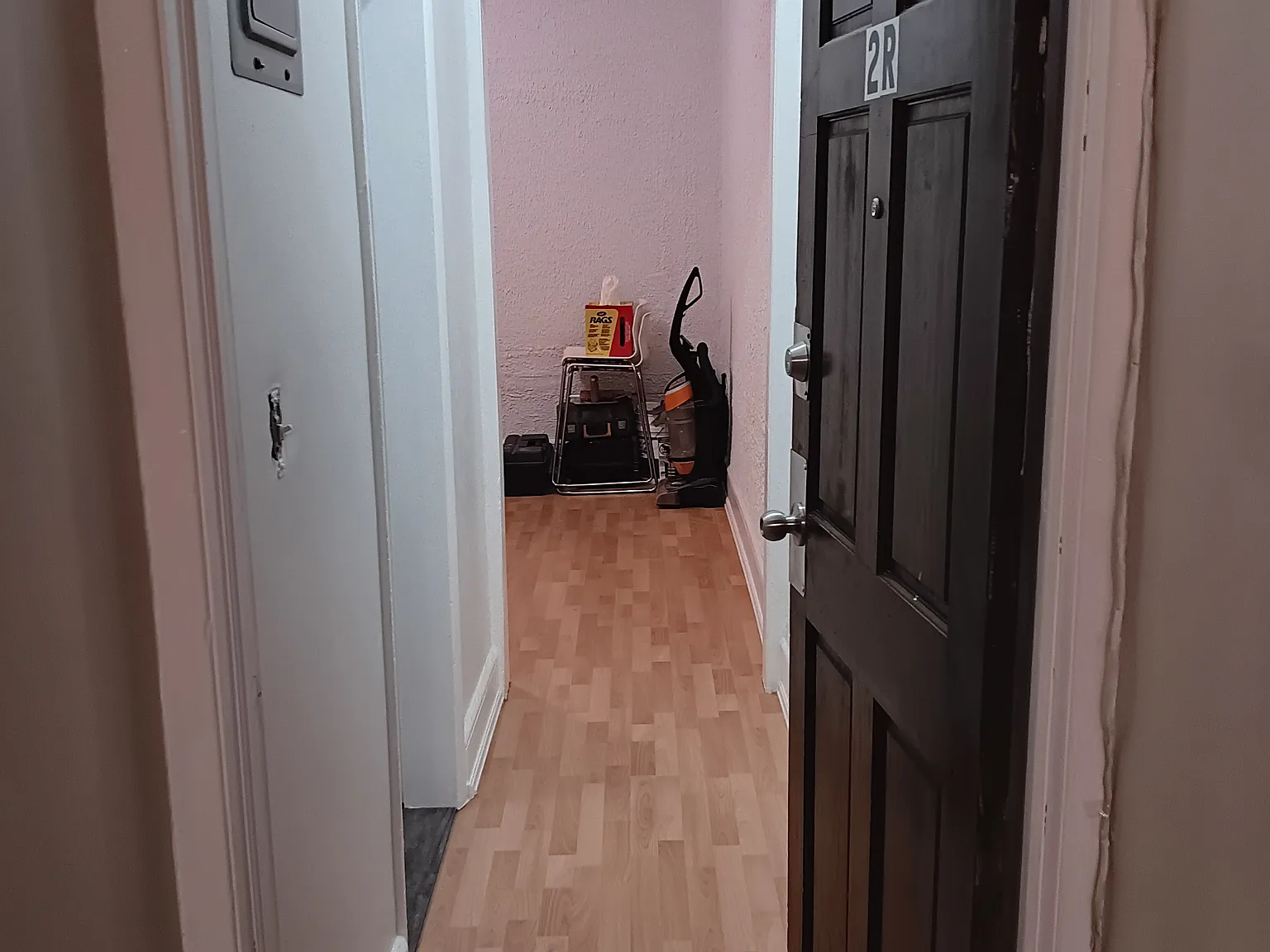 2 bed, 650 sqft, $2,600 — Photo 2
