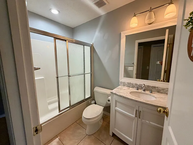 604 Mallory Dr — Photo 13