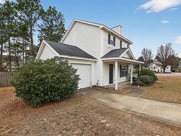 2nd image of 30 Glen Knoll Pl