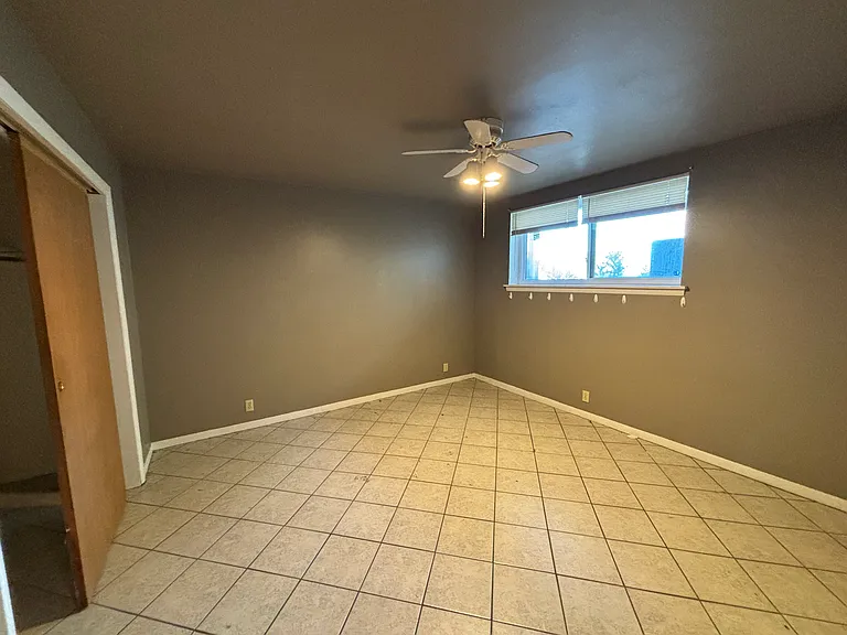 907 E 12th Ave #212 — Photo 5