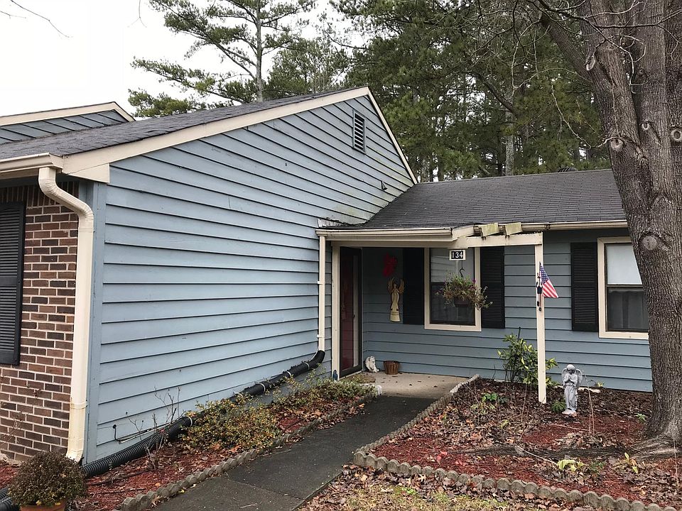 1st image of 134 Sandalwood Cir #134