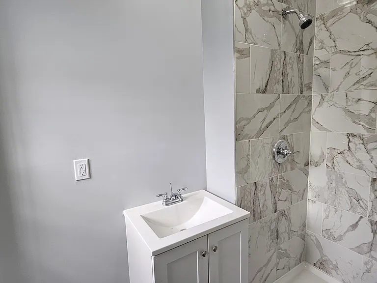 169 Johnson Ave #2-2-A2 — Photo 3