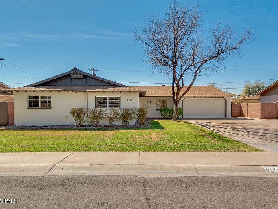 1st image of 8539 E Vernon Ave