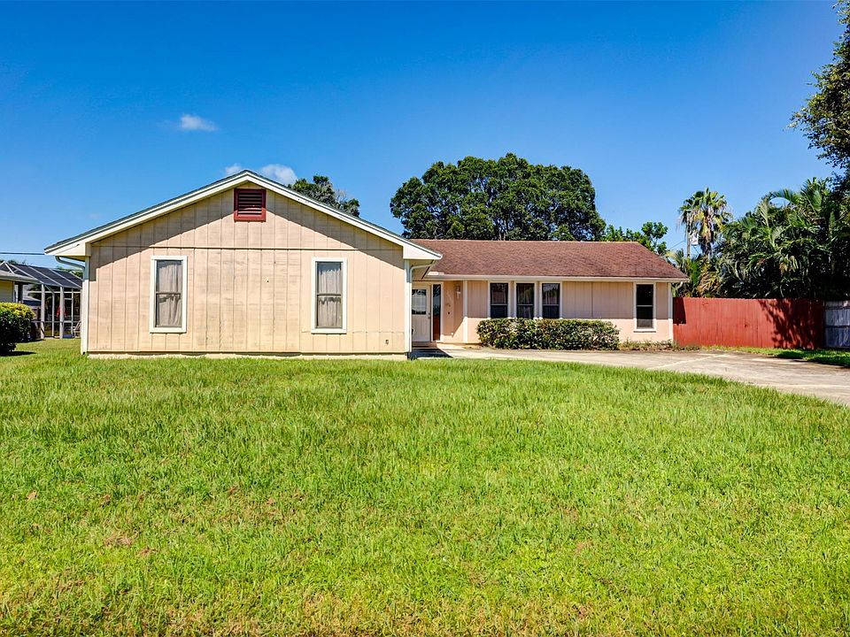 1st image of 2587 SE Grand Drive